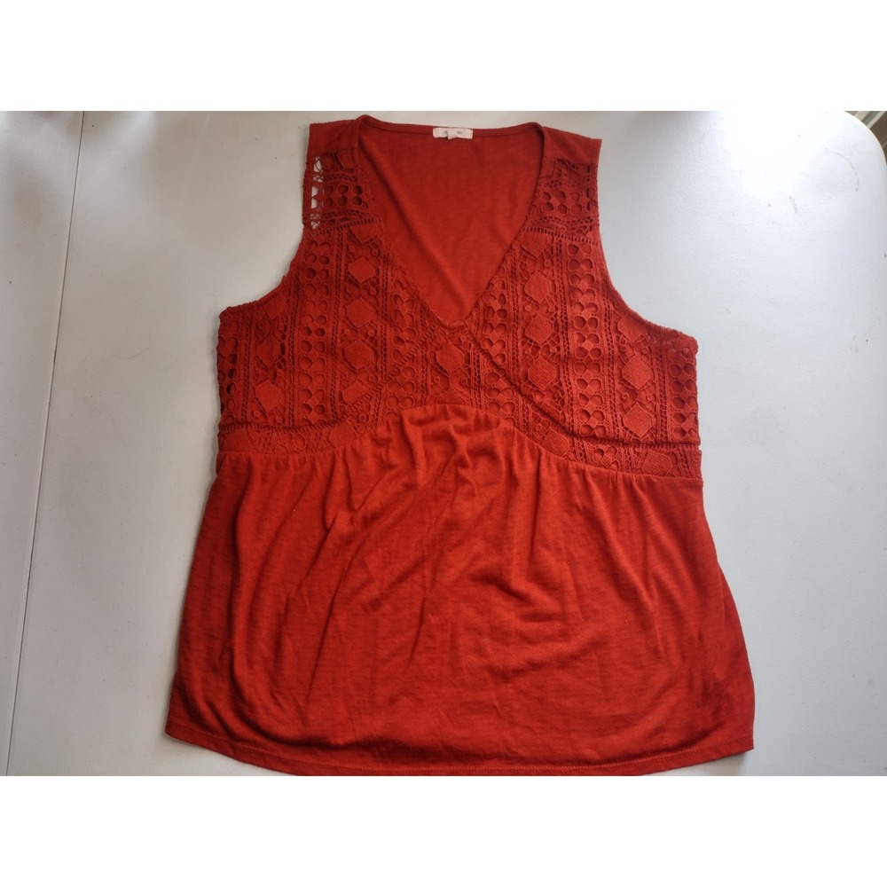Maurices Women Size 1 Rust Orange Lace Inset V-Neck Sleeveless Empire Waist‎ Top